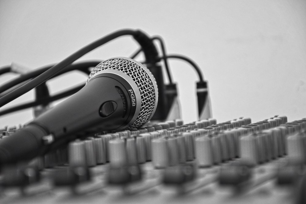 Microphone and soundboard