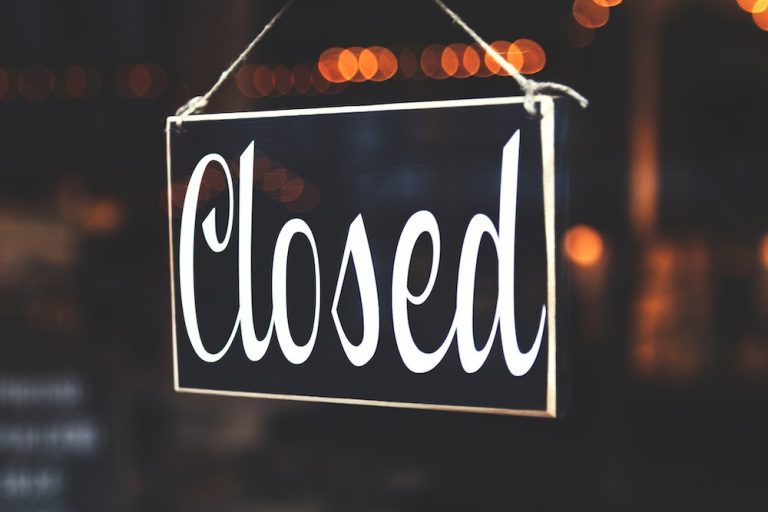 Closed sign