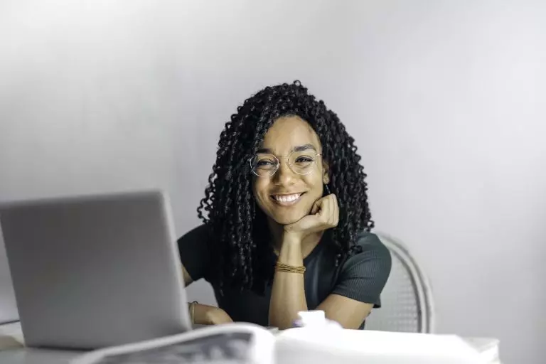 woman on laptop
